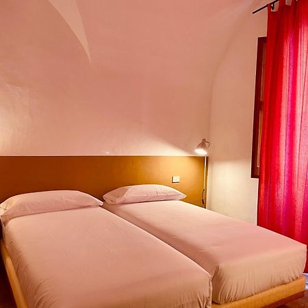 Apartaments Can Gibert Castello  D'Empuries Ngoại thất bức ảnh