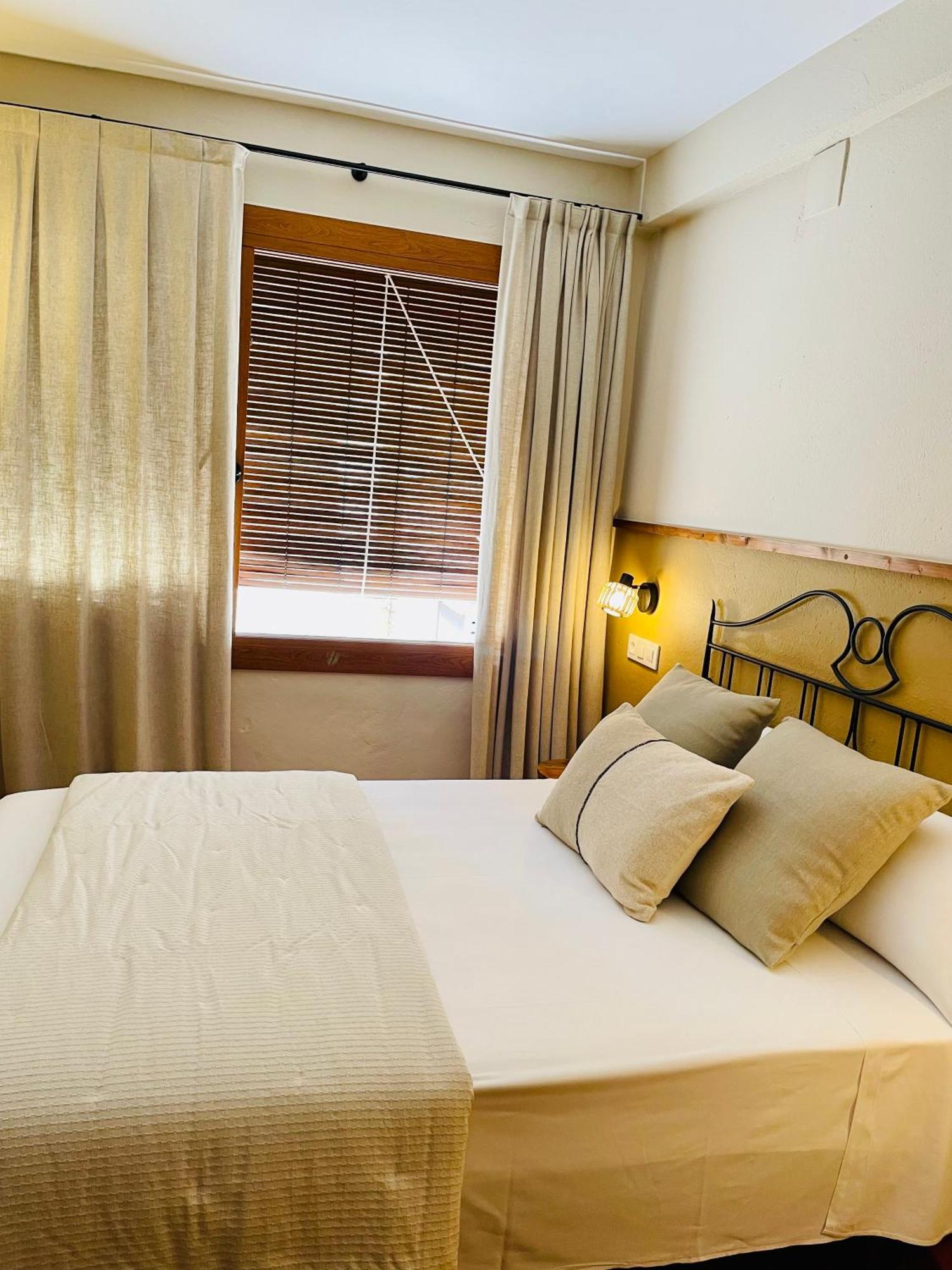 Apartaments Can Gibert Castello  D'Empuries Ngoại thất bức ảnh