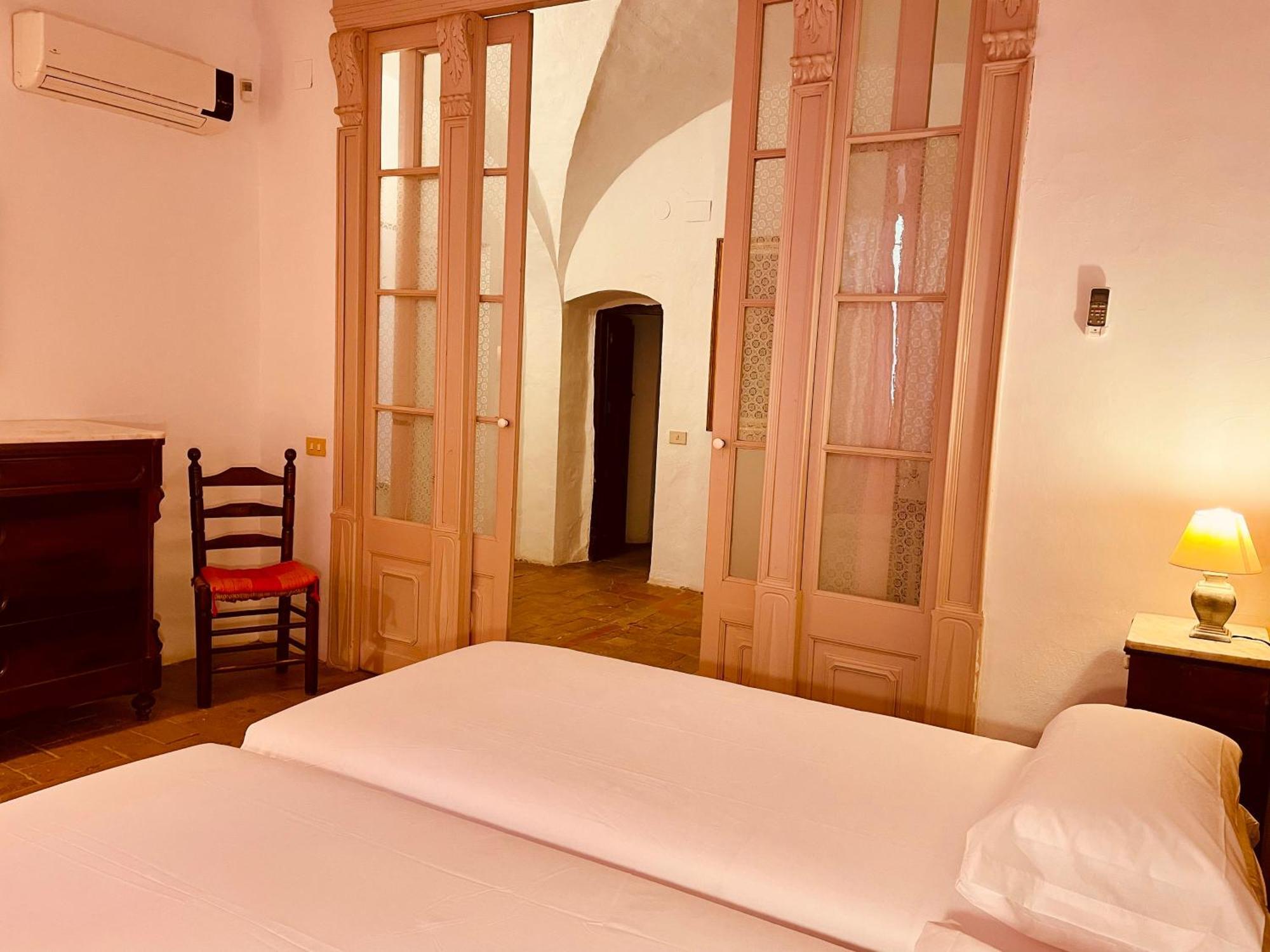 Apartaments Can Gibert Castello  D'Empuries Ngoại thất bức ảnh